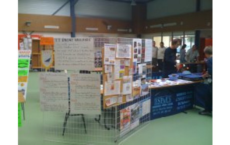 Un beau stand au forum des associations